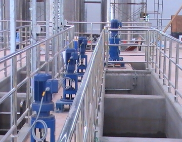 AGITATOR12