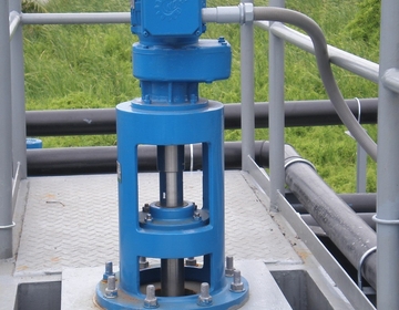 AGITATOR22